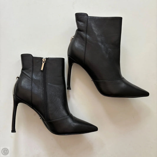 Boots Luxury Designer By Dior In Black, Size: 9